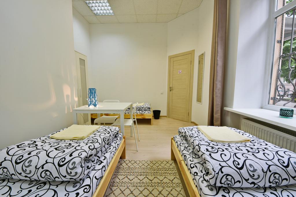 Laisves Avenue Hostel "Easy Kaunas" מראה חיצוני תמונה
