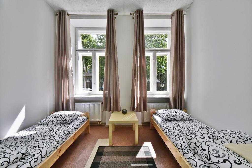 Laisves Avenue Hostel "Easy Kaunas" מראה חיצוני תמונה